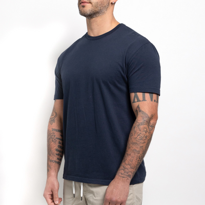 Granatowa koszulka crewneck